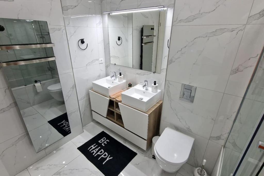 Suite Prestige Logement Neuf Avec Spa Et Ecran De Cinema En Rez De Jardin Кольмар Экстерьер фото