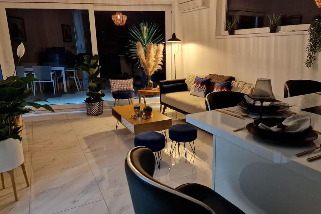 Suite Prestige Logement Neuf Avec Spa Et Ecran De Cinema En Rez De Jardin Кольмар Экстерьер фото